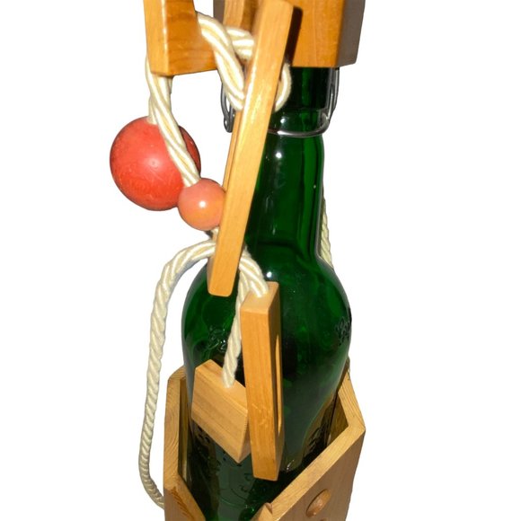 Vintage Wooden Wine Bottle Puzzle Gag Joke Gift - Picture 9 of 10
